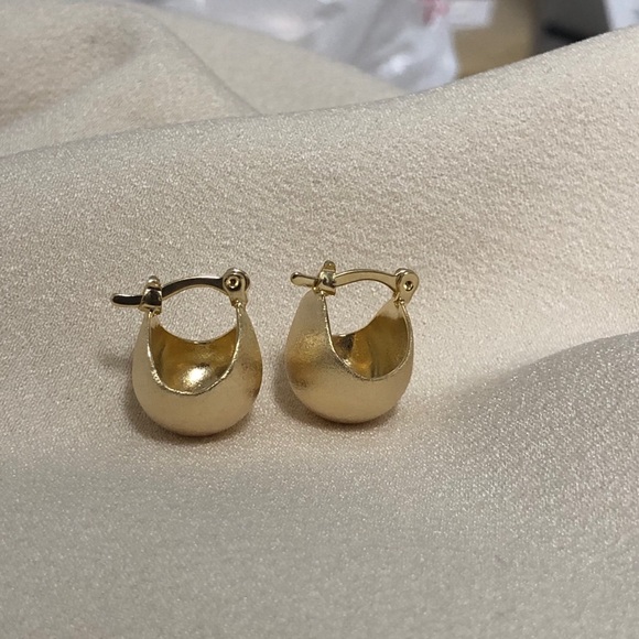 Madison Hoop Earrings | 18k Gold Filled - Picture 2 of 7
